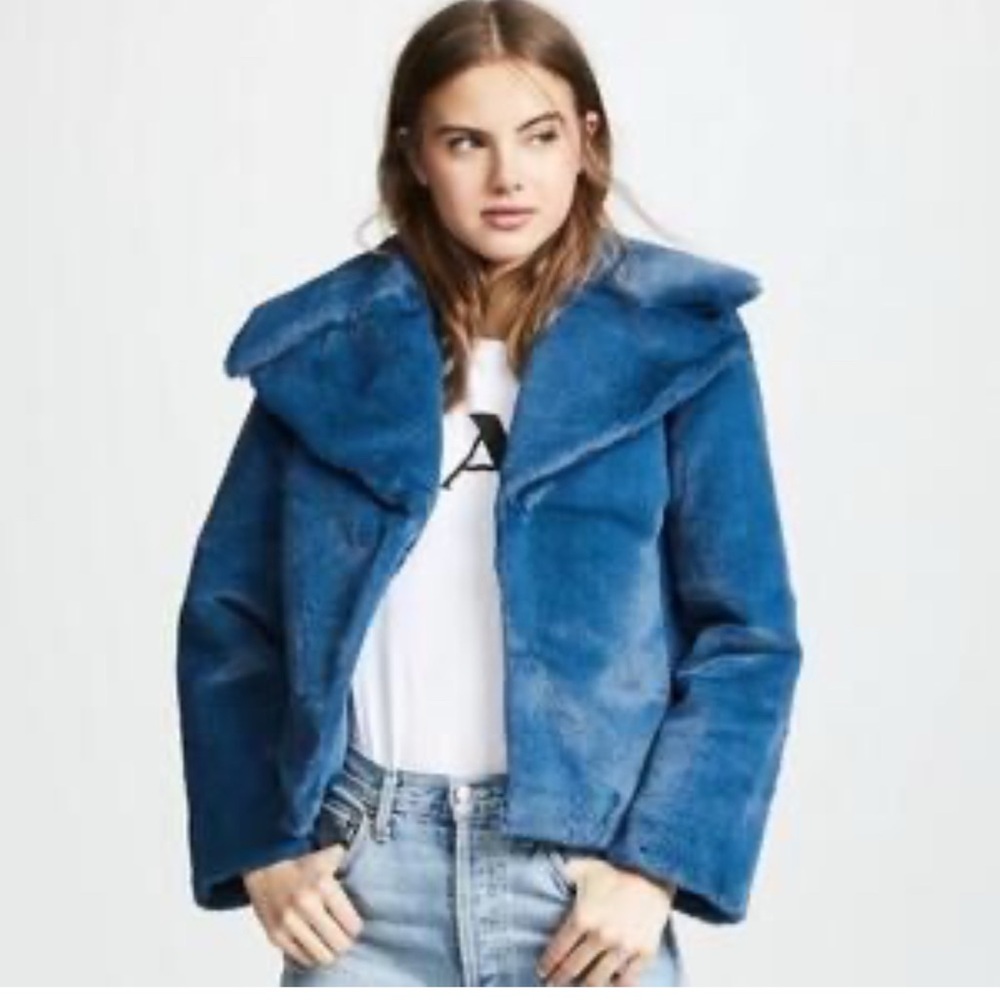 Yumi Kim Park City Faux Fur Jacket in Blue Size Womens Large Luxe Winter Coat